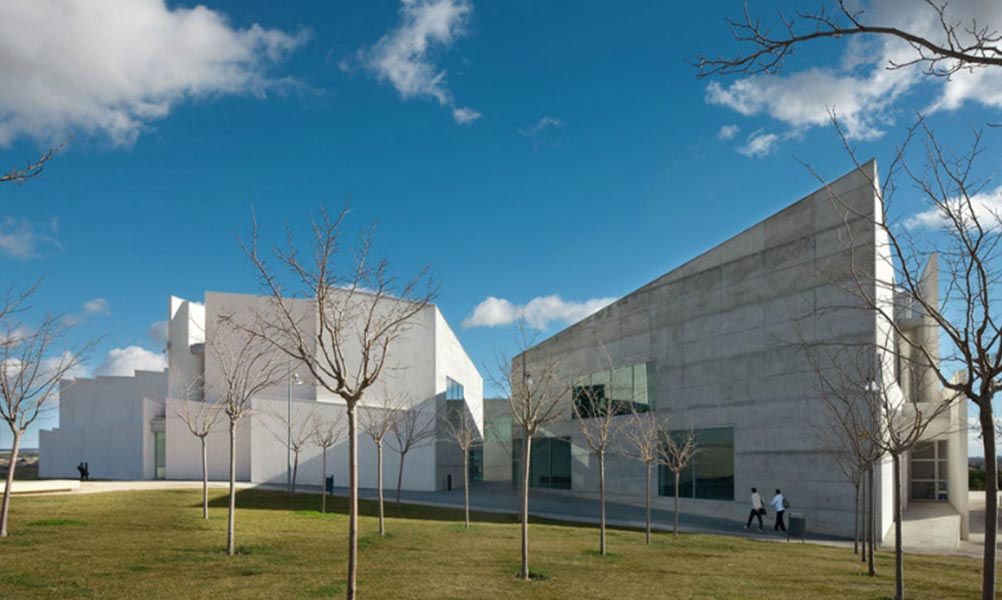 TORNE ENGINEERING will improve the energy efficiency of the USJ lighting